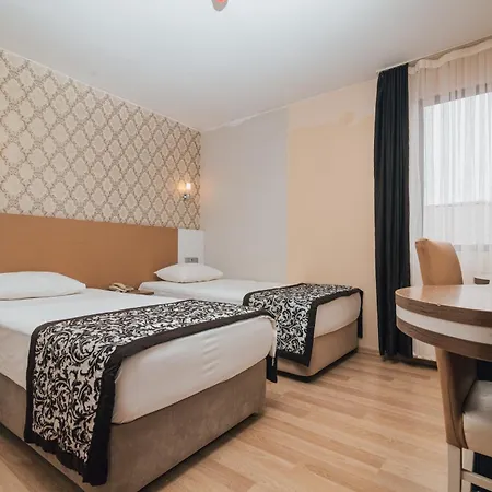 Park Hotel 3*